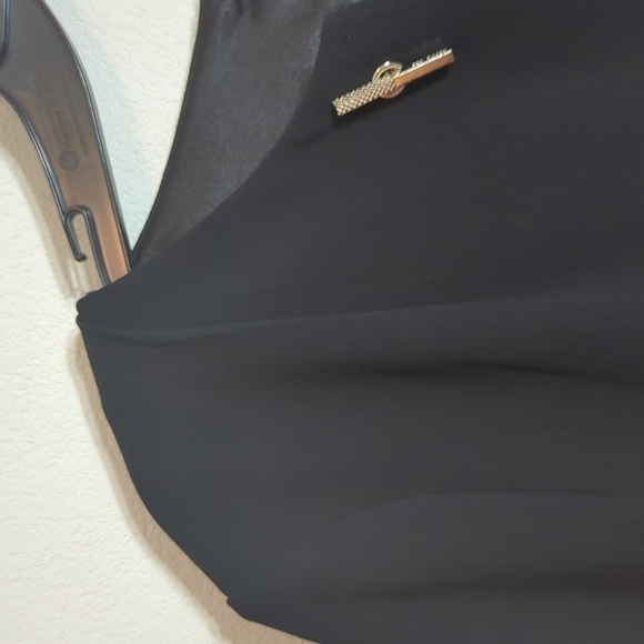 Ted Baker London Women's Dress Black Toggle Chain Gold Hardware LBD Size 3 8 10 - Picture 9 of 13